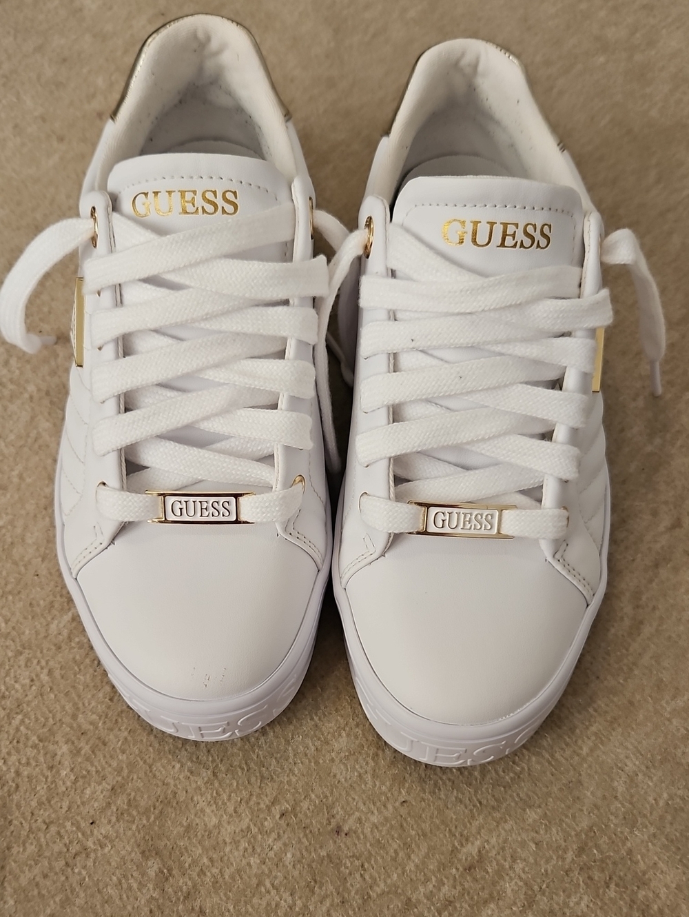 Tenis Guees Talla 7